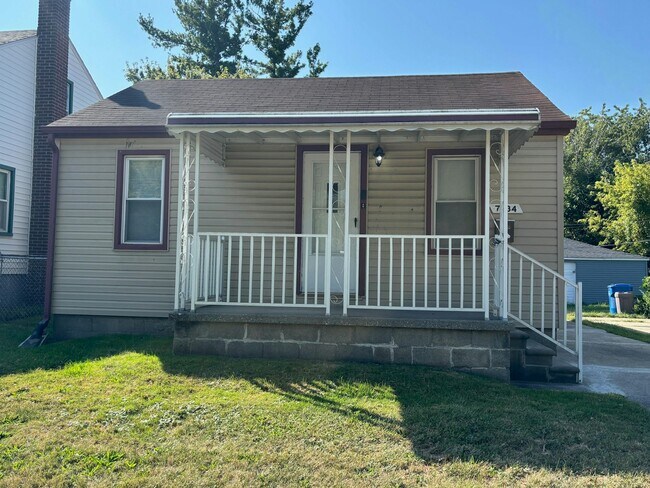 Building Photo - 7034 Yacht Ave Rental
