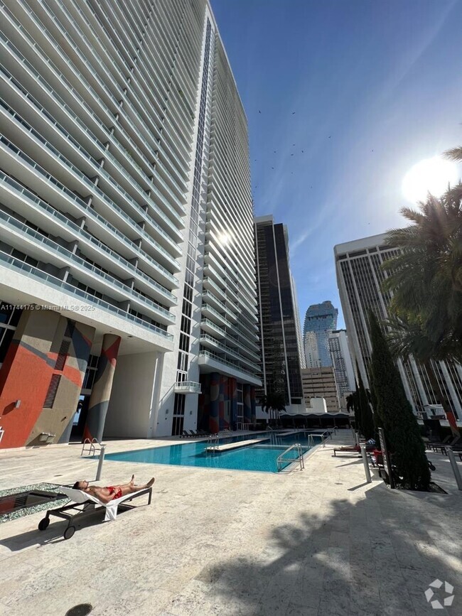 Building Photo - 50 Biscayne Blvd Unit 2401 Rental