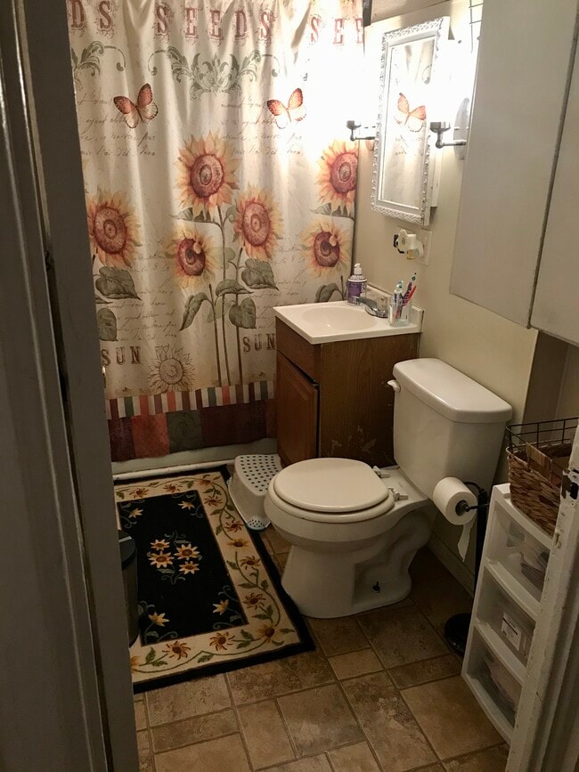 Photo - 422 W Dominick St Unit 1