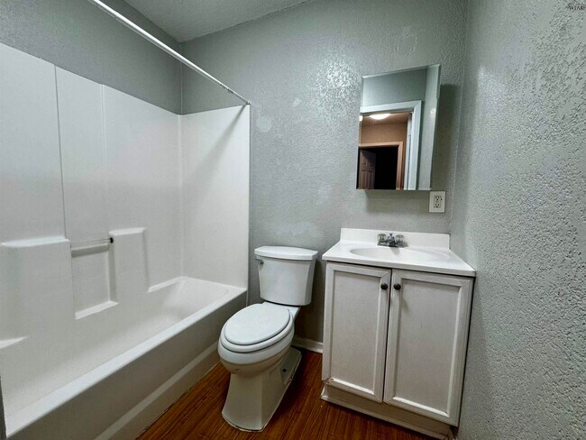 Photo - 1710 10th St