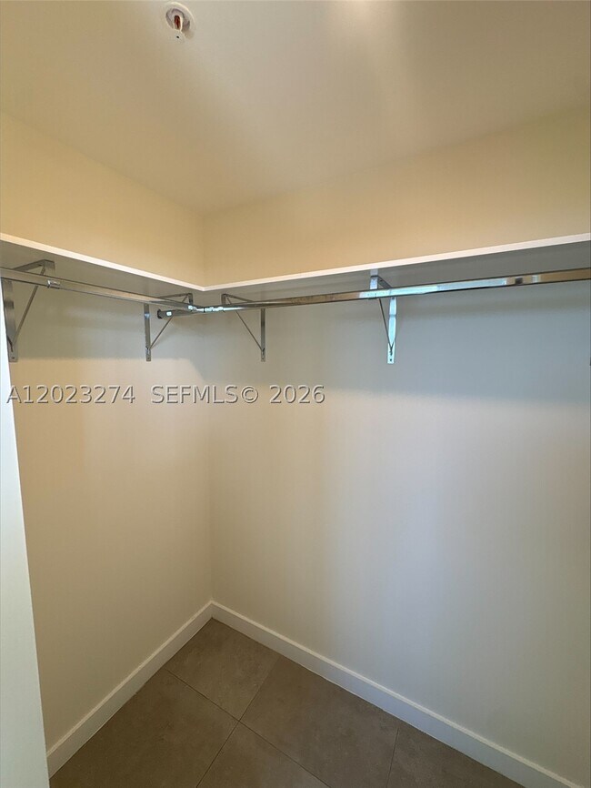 16395 Biscayne Blvd Unit 1310
