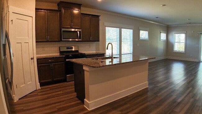 312 Obsidian Ct