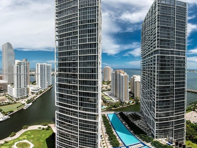 Photo - 485 Brickell Ave Unidad 2706 Rental