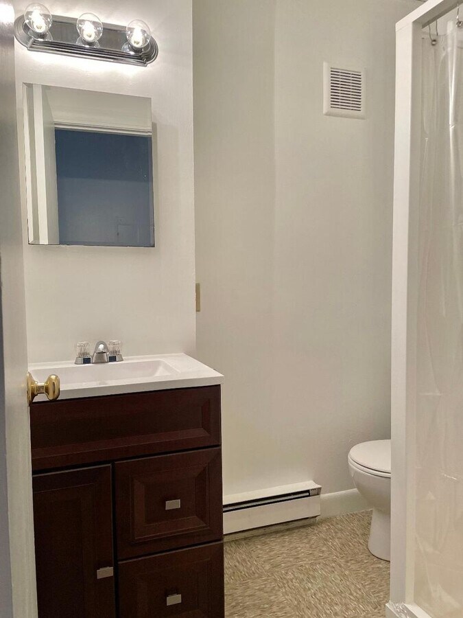 Photo - 862 Beacon St