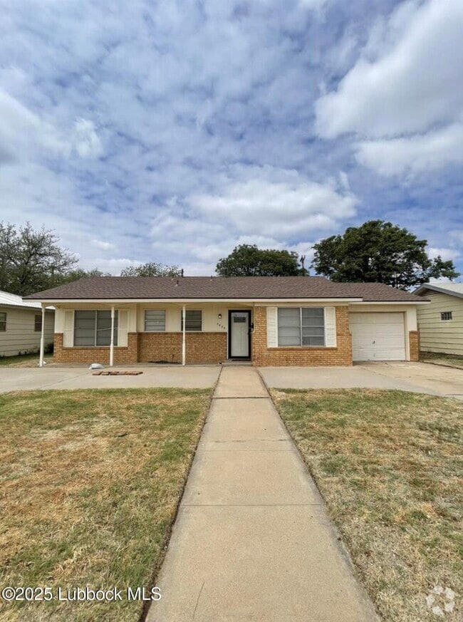 Building Photo - 3420 Bangor Dr Rental