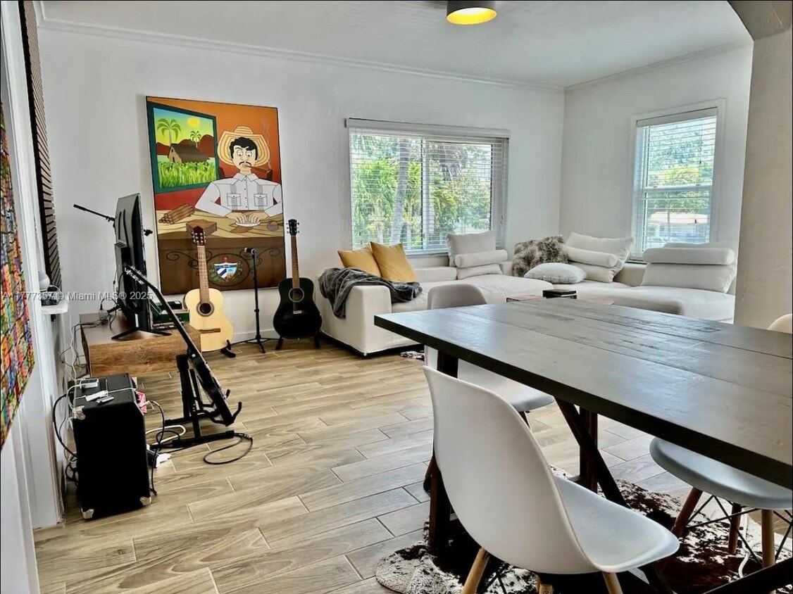 Photo - 3523 SW 16th St (Miami, FL)