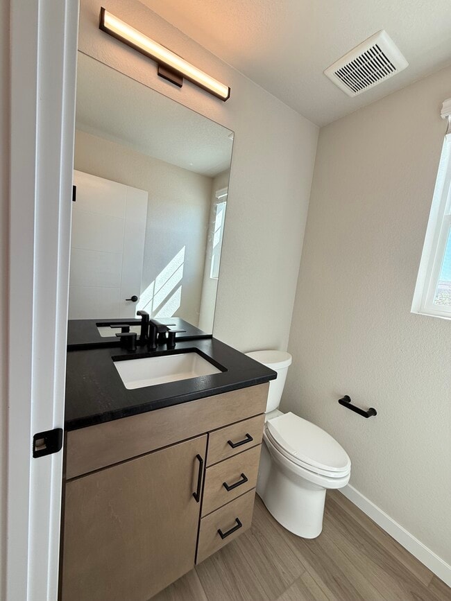 Photo - 10202 Spry St