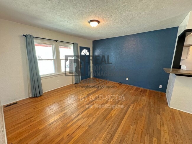 Photo - 812 Jackson St