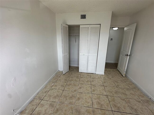 Photo - 3710 NW 21st St Unit 208