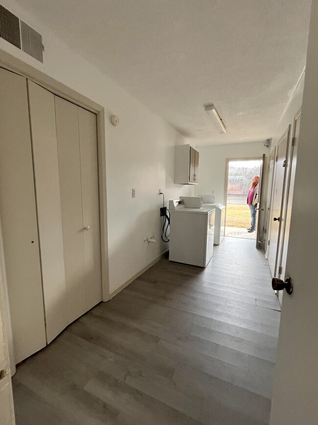 Laundry Facility on site - self pay