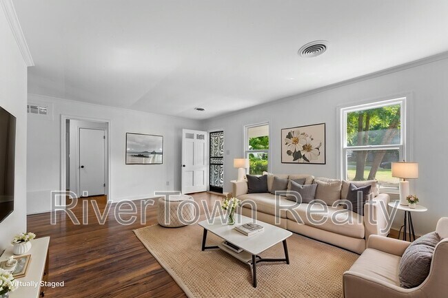 Photo - 810 Indian Dr