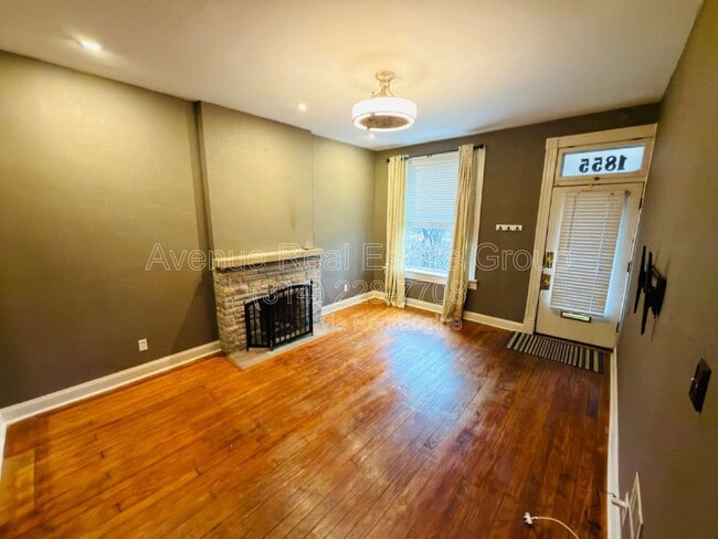Photo - 1855 Russell Blvd Unit B