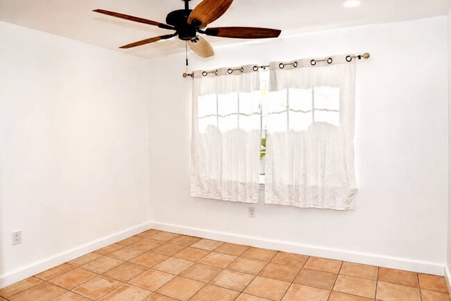 Photo - 2744 Briarhurst Dr Unit 31