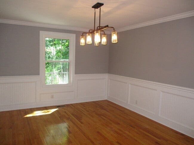 Photo - 3 Bedroom 2 Bath Home For Rent Across From The Golf Club!