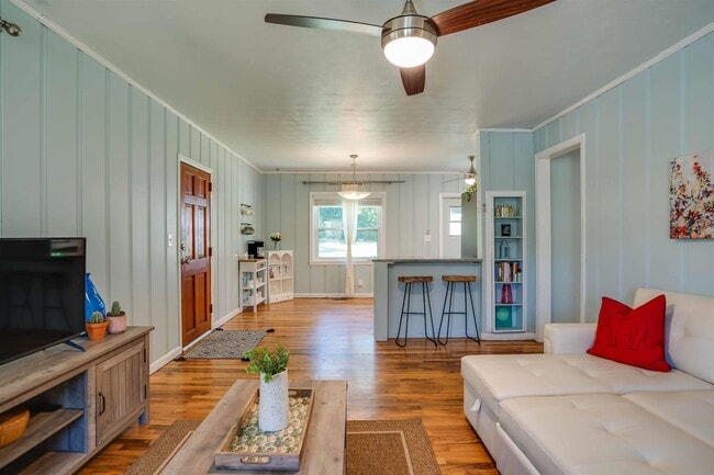 Photo - 2018 Fannie Dr