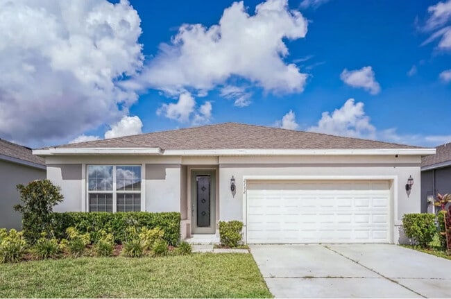 Building Photo - 2132 Live Oak Lake Rd