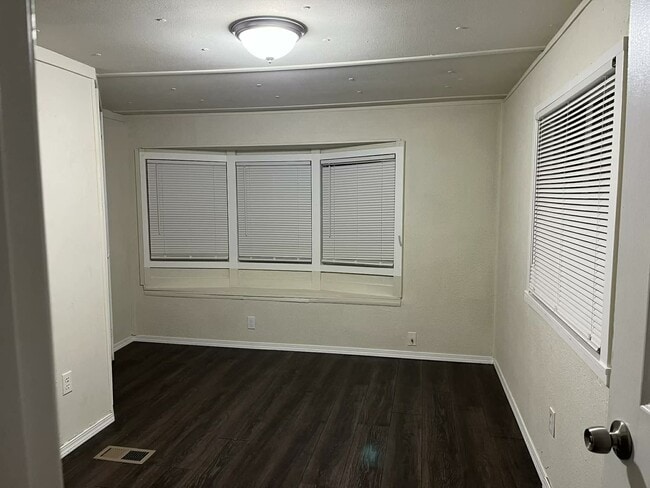 Photo - 3189 Eastview Rd