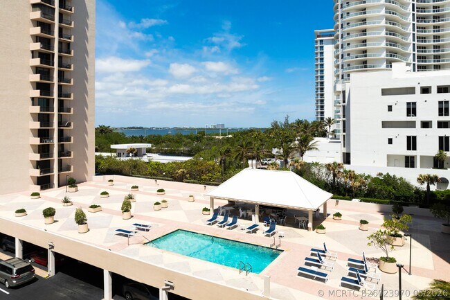 Building Photo - 4200 N Ocean Dr Unit 2-405