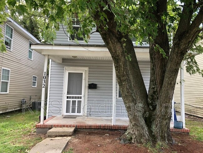 Building Photo - 1032 37th St