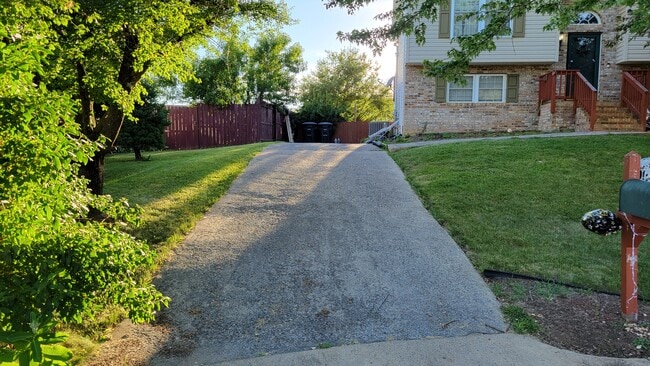 Photo - 131 Brookside Pl