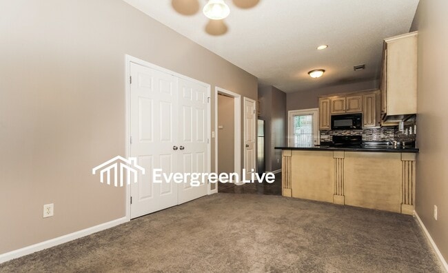 Photo - 9724 Moonlight Dr