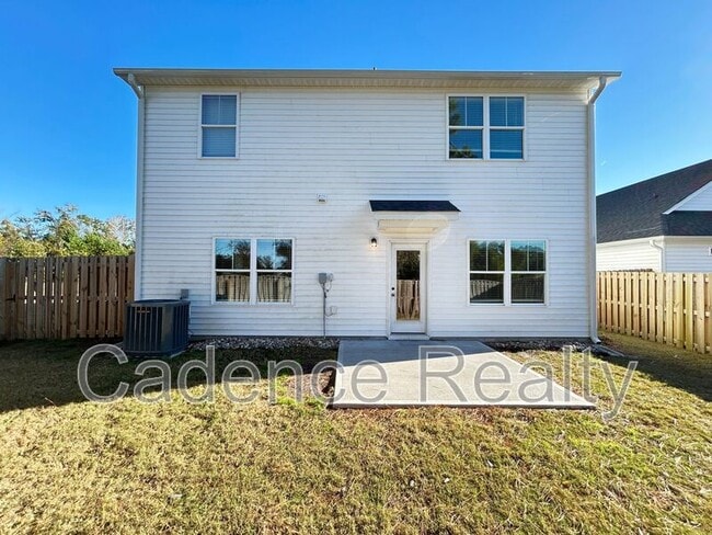 Photo - 1637 Grey Cliff Run