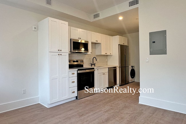 Photo - 31 Hope St Unit 206