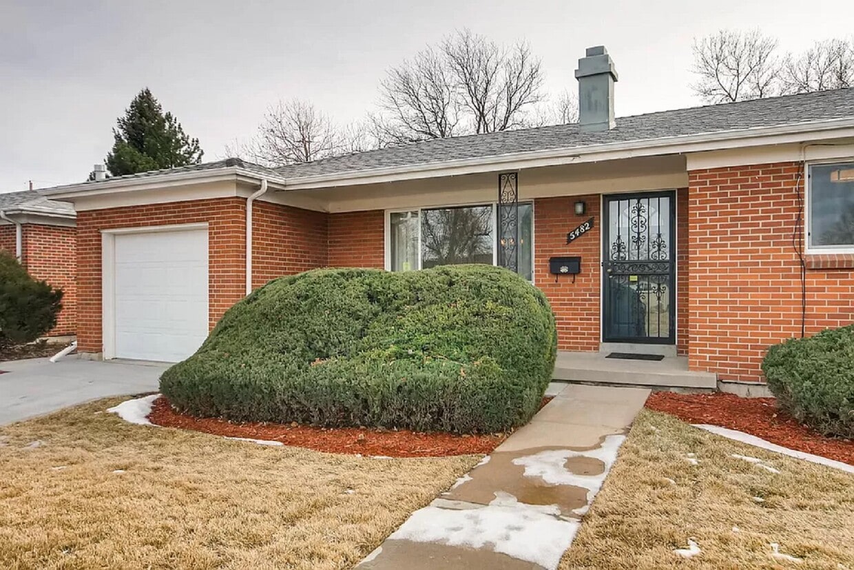 Photo - 5482 E Colorado Ave (Denver, CO)