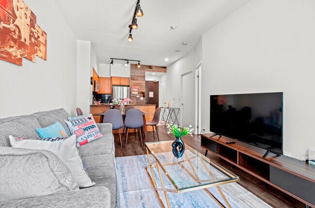 Photo - 87 Fort York Blvd Unit ID1346008P