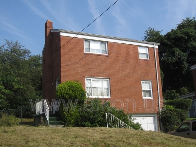 Building Photo - 1115 Brintell St Rental