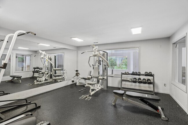 Photo - Poplar Lane Apartments