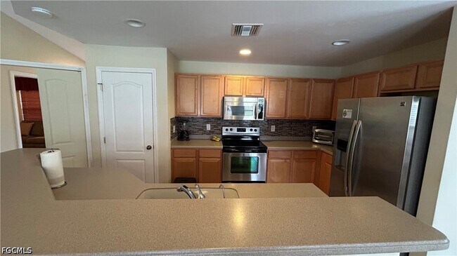 Photo - 1911 Sunniland Blvd
