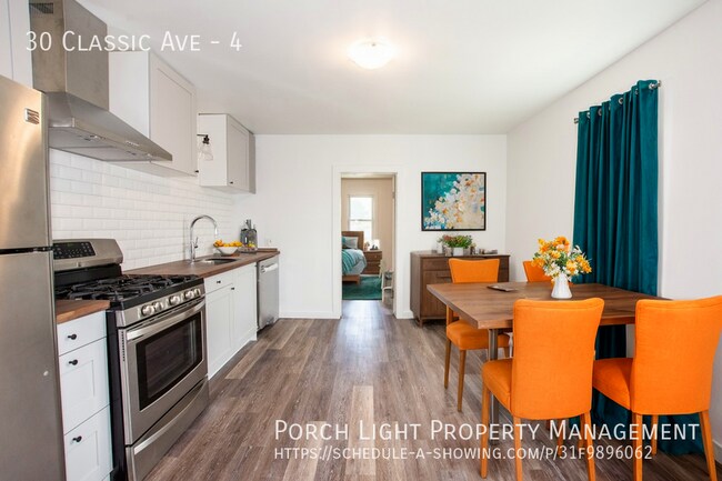 Photo - Renovated Spacious 1 Bedroom with parking ... Unit 4