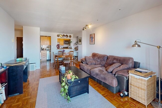 Building Photo - 2353 Massachusetts Ave Unit 93