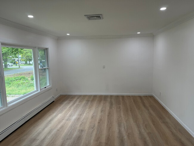 Photo - 30 Beacon St