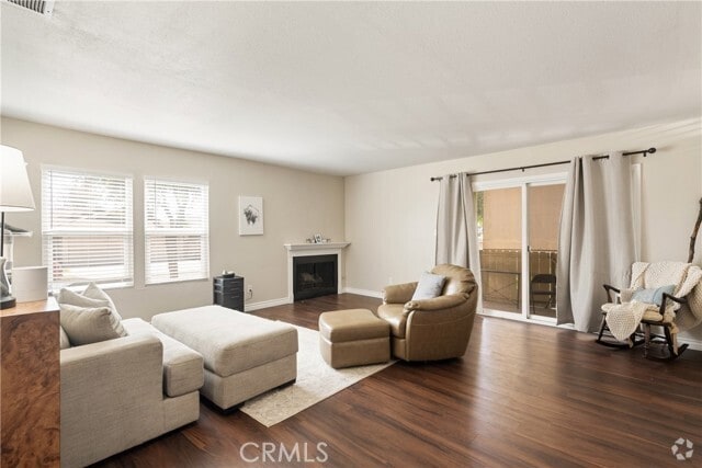 Building Photo - 215 E Navilla Pl Rental
