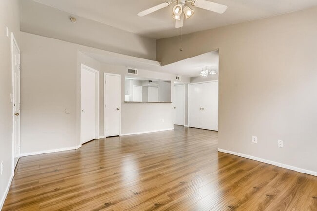 Photo - 2nd Floor Condo In Move-in Condition / Gated Southwest Community