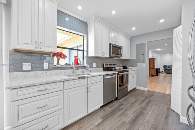 Photo - 7507 Ace Rd N