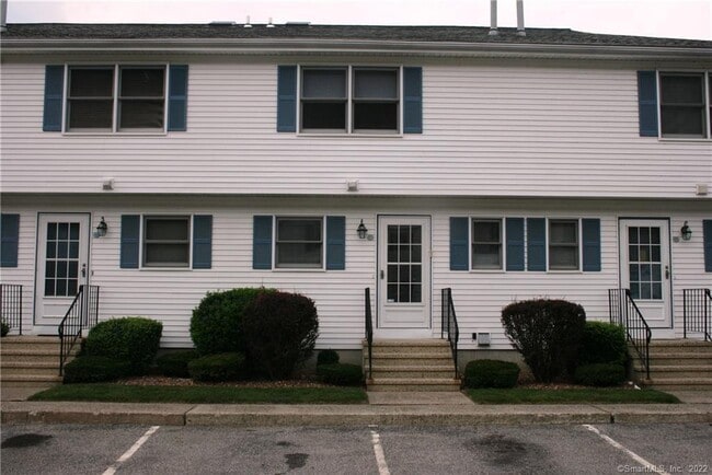 Building Photo - 92 Commodore Commons Ct Unit 92