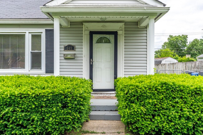 Photo - 649 Mitchell Ave