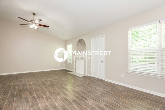 Photo - 3 Bedroom Pet-Friendly Home in Gastonia, NC with Main Street Renewal