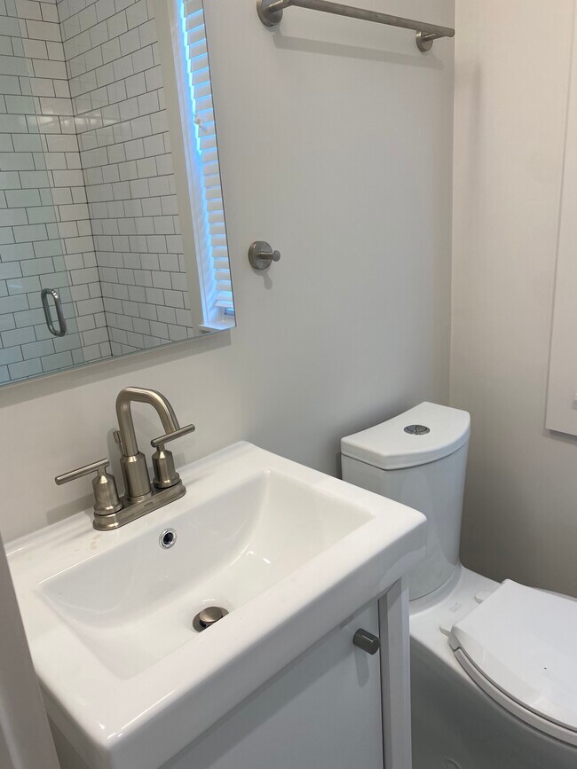 Photo - 2 Belvidere Plz Unidad 2