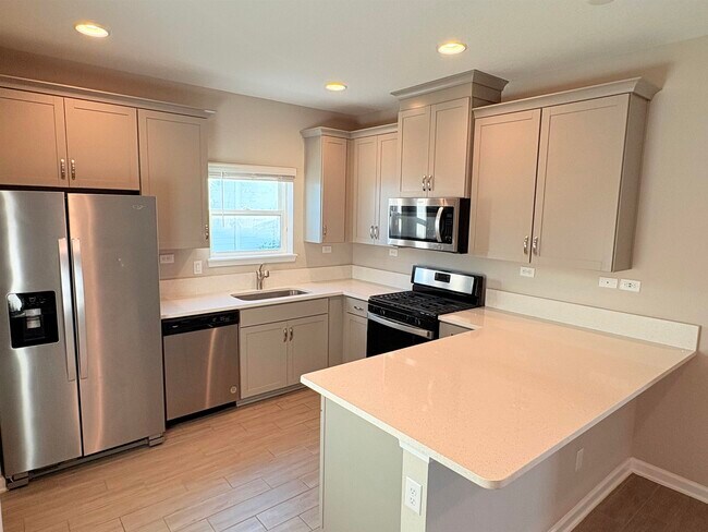 Photo - 308 Bermudez Wy