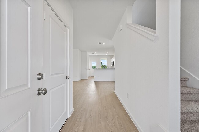 Photo - 26008 Hampshire Dr