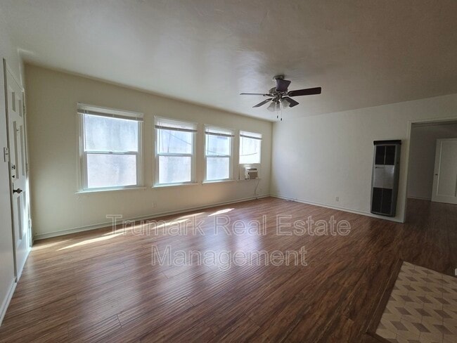 Building Photo - 1112.5 N Maryland Ave