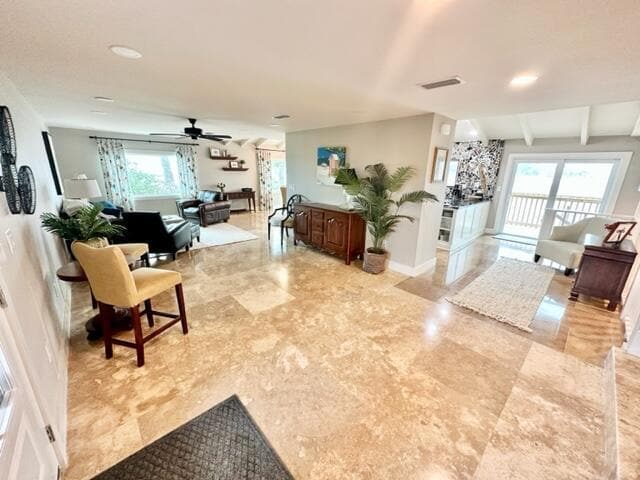 Photo - 910 Santa Rosa Blvd