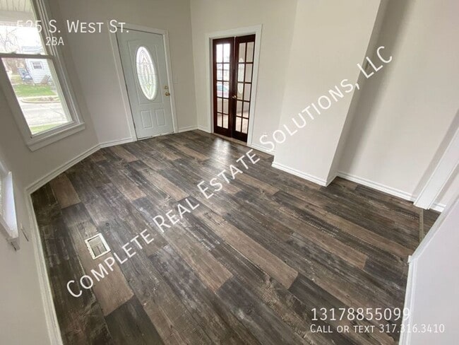 Photo - 525 S West St