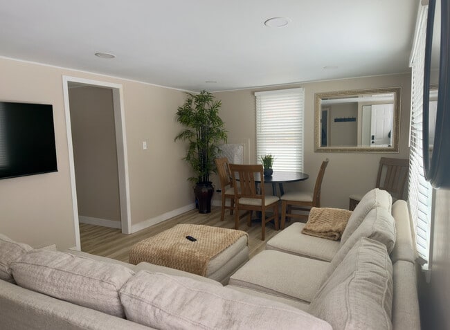 Building Photo - 112 Belle Aire Ave