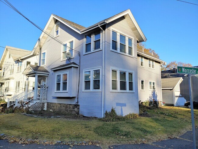 Building Photo - 36 Springfield St