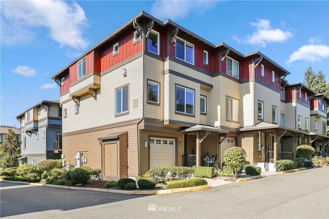 Building Photo - 2115 201st Pl SE